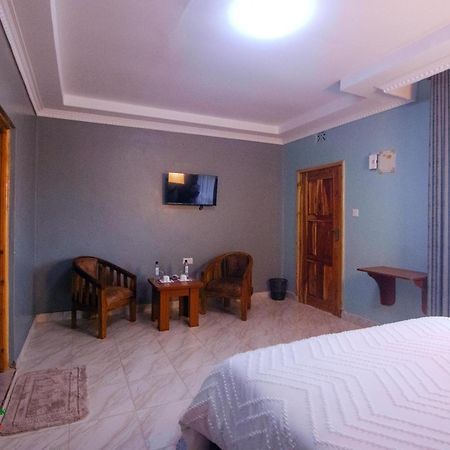 Juniper Park Resort Nyahururu Ngoại thất bức ảnh