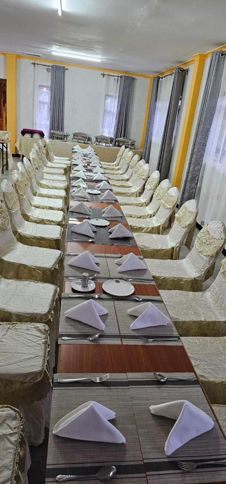 Juniper Park Resort Nyahururu Ngoại thất bức ảnh