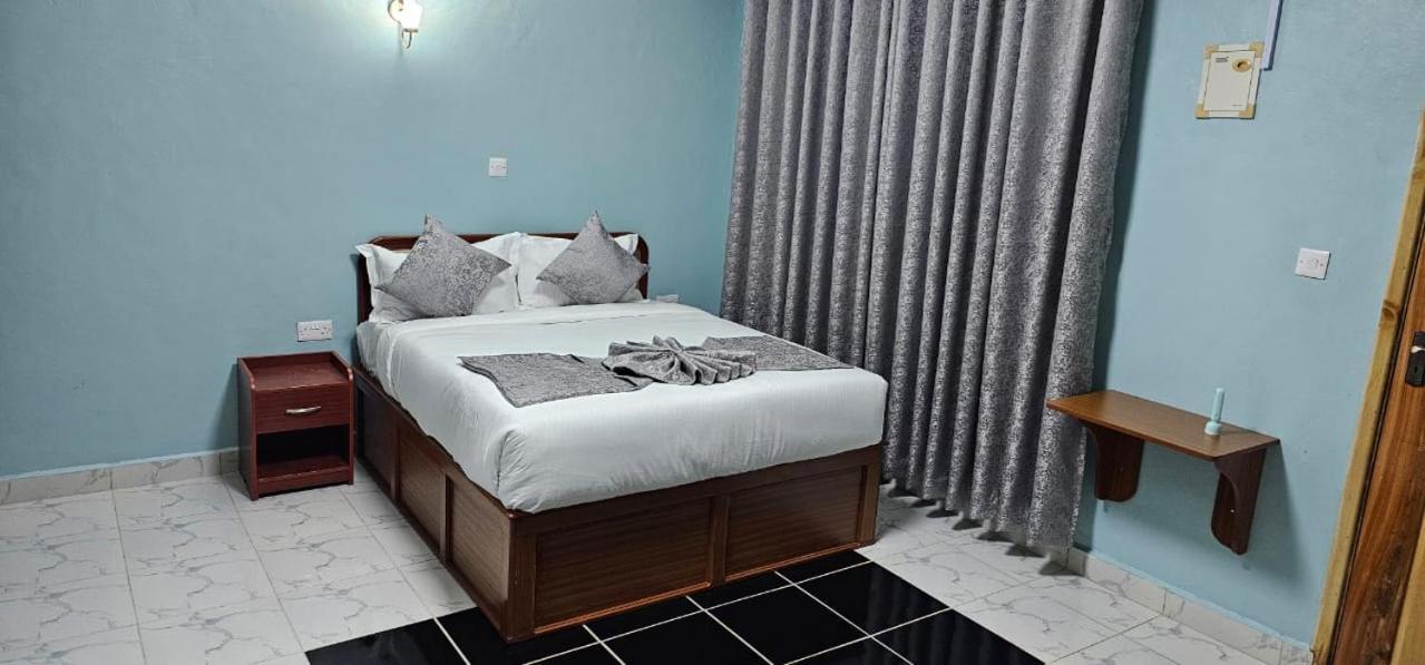 Juniper Park Resort Nyahururu Ngoại thất bức ảnh